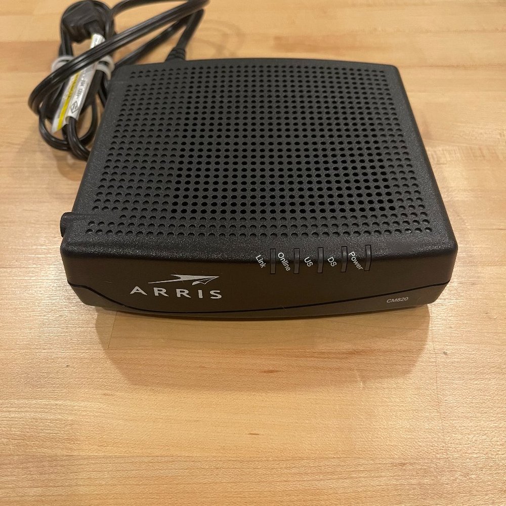 ARRIS CM 820 Corded Cable Modem